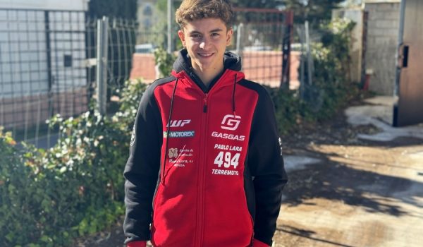 El piloto rondeño, de 15 años, se ha recuperado satisfactoriamente de una grave lesión