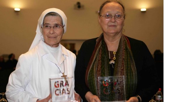 La Madre Yolanda ha sido galardonada junto a la Fundación Vicente Ferrer.