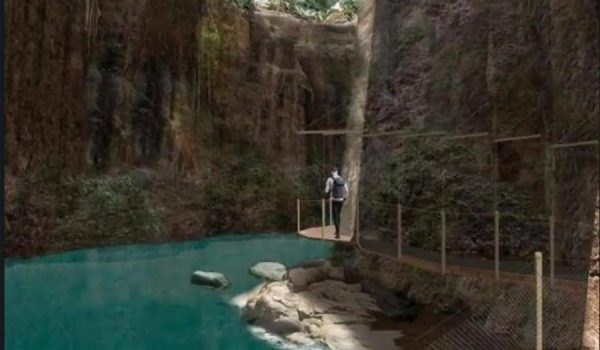 La pasarela discurrirá a tres metros del fondo del cauce del río, con un recorrido de 500 metros y 1,20 metros de anchura