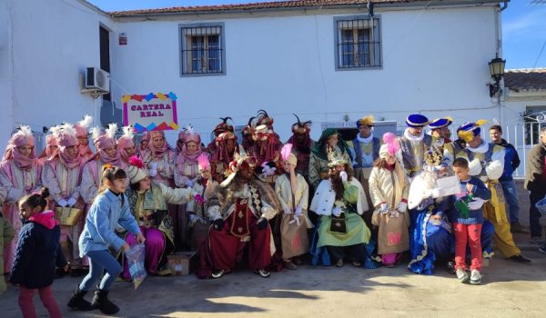 Sus Majestades y la Cartera Real en Puerto Saúco.