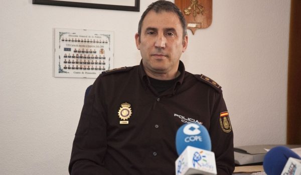 Francisco Núñez, Inspector Jefe de la Comisaría de Ronda, en su comparecencia ante los medios en la mañana de hoy.