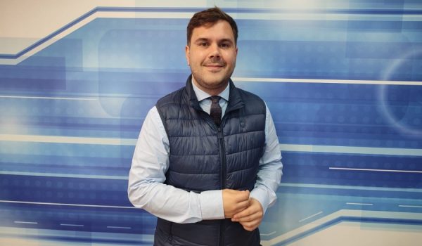Ángel Martínez ha sido entrevistado en el programa Cargo Público de Charry TV.