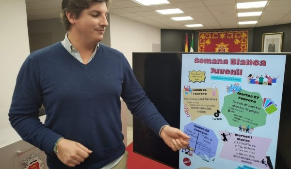 El delegado de Juventud, Jorge Fernández, en rueda de prensa
