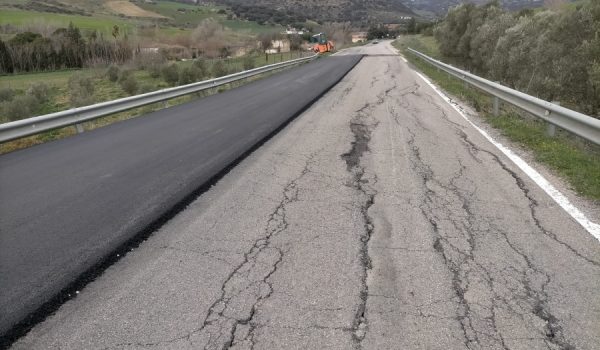 Se ha saneado y reconstruido las plataformas bajo el pavimento existente