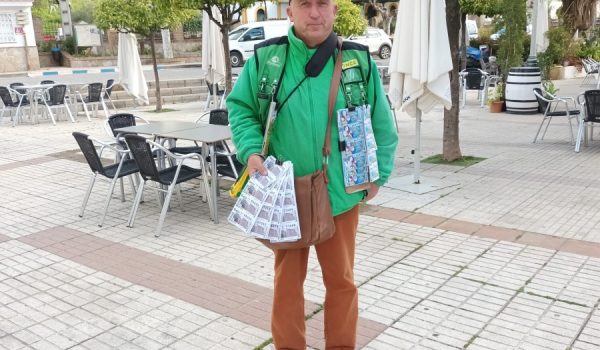 Salvador Sánchez ha sido el vendedor que ha repartido este premio en este pueblo de la comarca.
