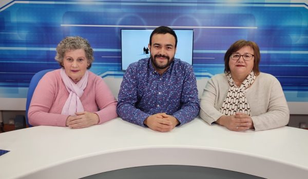 Rai Riera, Manolo Orellana y Ana Hiraldo en el plató de Charry TV.