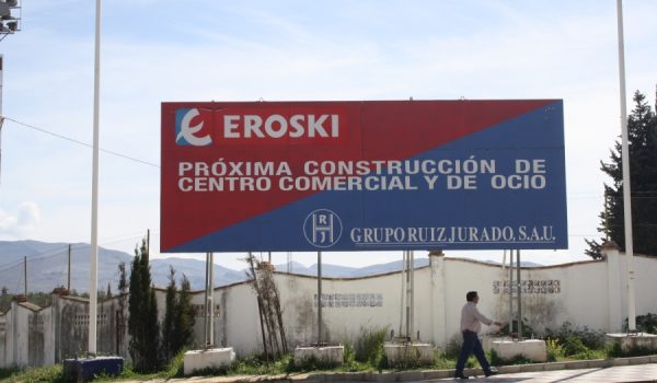 Terrenos en los que Eroski tenía prevista la construcción de un centro comercial y de ocio.