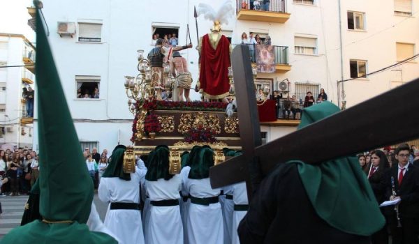 Un momento de la salida de la hermandad del Prendimiento, del paso del Señor.