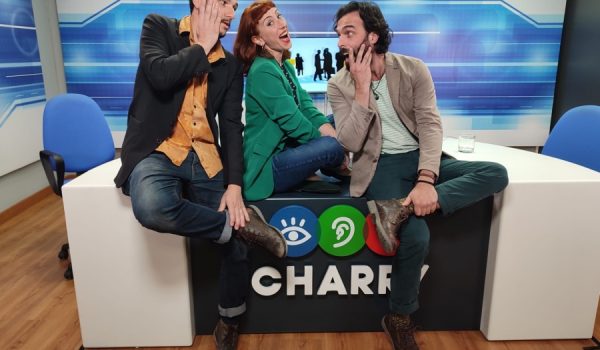 La banda en el plató de Canal Charry TV.