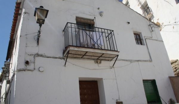 Los hechos se produjeron en esta vivienda de la barriada de Padre Jesús.