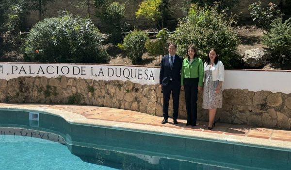De izquierda a derecha: José Morales, María de la Paz Fernández y Ana Arnal