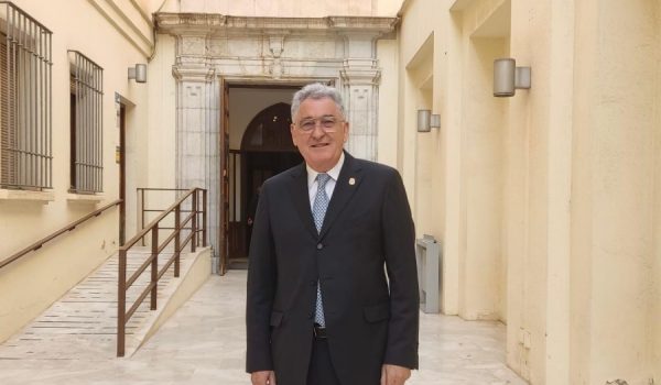 Rafael Díaz Pineda en la Sala María Cristina, de la Fundación Unicaja en Málaga