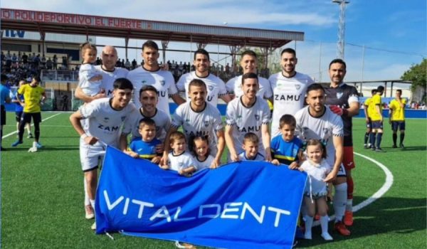 Foto de equipo previa al encuentro contra el FC Marbellí