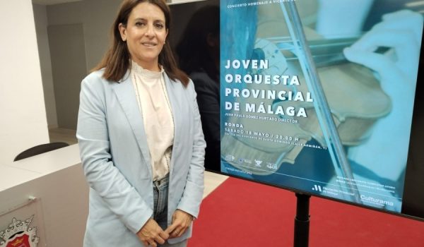 Rebeca Muñoz en rueda de prensa