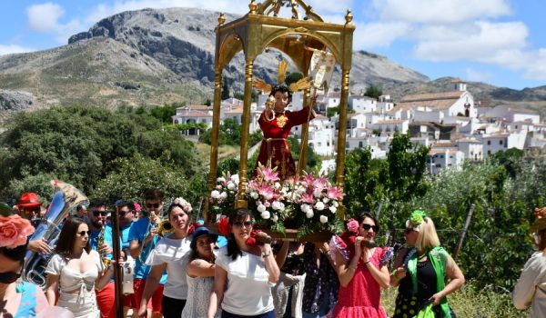 La imagen del Niño Jesús se traslada hasta el Mirador El Quince