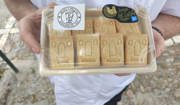 Estas galletas de mantequilla salieron comenzaron a comercializarse en este establecimiento del barrio San Francisco en abril.