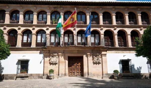 La suspensión cautelar del proceso se extenderá hasta que culmine la investigación