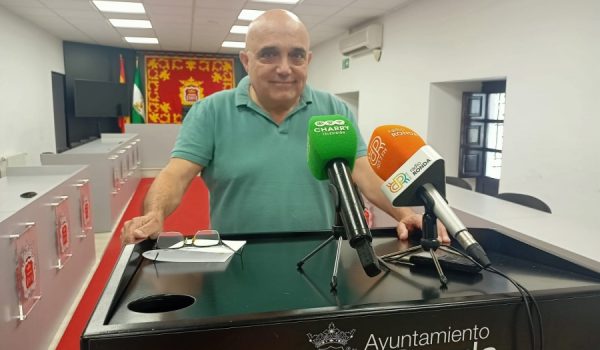 Jesús Vázquez, concejal de Urbanismo, explica esta iniciativa