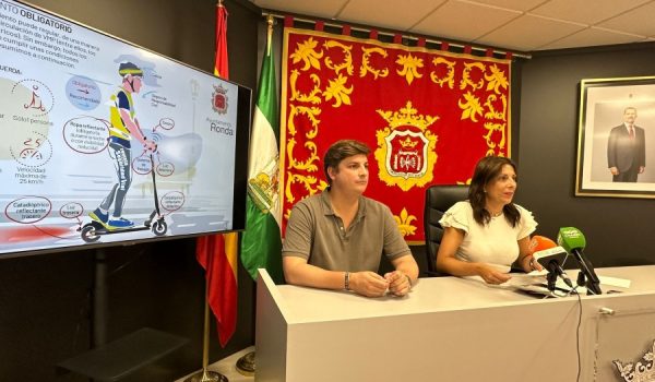 Presentación de la nueva ordenanza para patinetes eléctricos y VMP que se llevará a pleno en el mes de septiembre.