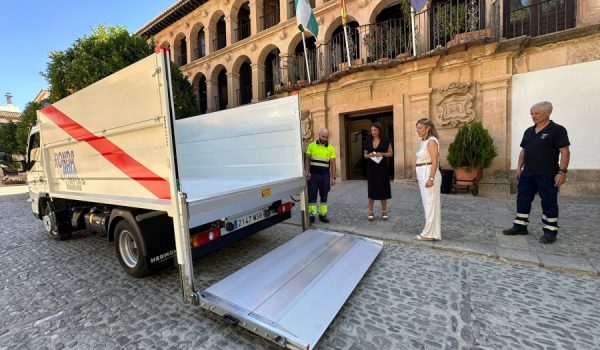 Este nuevo transporte se ha adquirido por sistema de renting a cuatro años gracias a una inversión municipal de más de 110.000 euros.