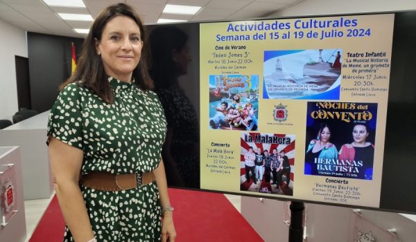 Rebeca Muñoz en rueda de prensa