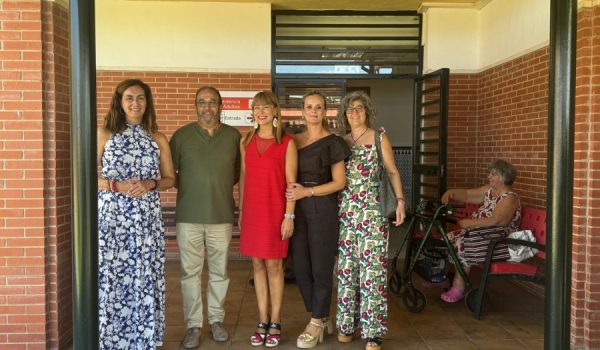 La delegada territorial de Inclusión Social ha visitado esta mañana las instalaciones de la residencia
