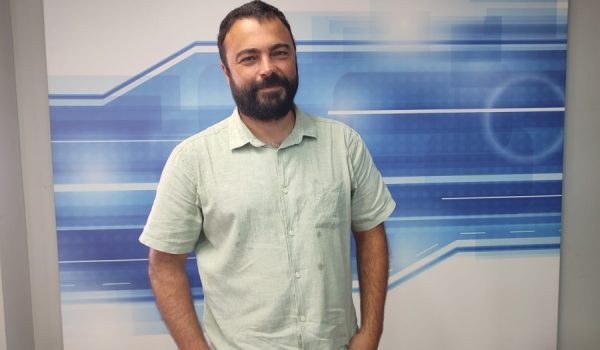 El empresario y viticultor sevillano en el plató de Canal Charry TV.