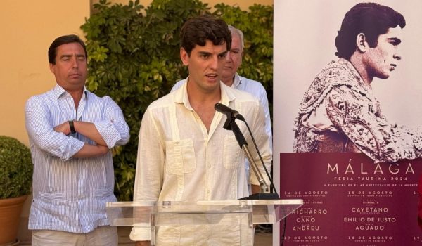 Orozco, en su comparecencia ante los medios de comunicación