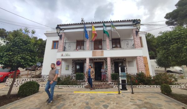 Fachada del Ayuntamiento de Montecorto.
