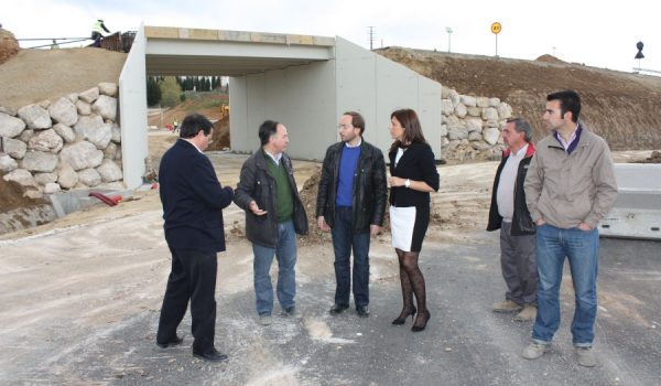 Para la próxima Feria Ganadera de Mayo podría estar abierto este tramo de la carretera de circunvalación, que se sitúa junto al recinto “Ángel Harillo”.