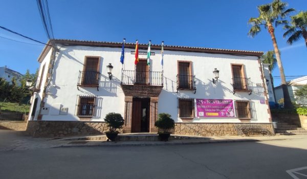 Fachada de la casa consistorial.