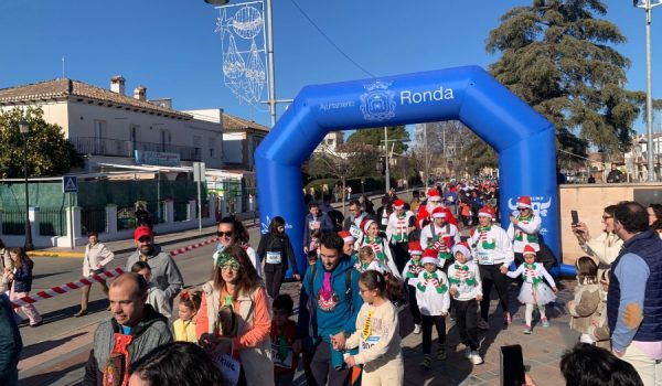 Numerosos rondeños han acudido a esta cita lúdico-deportiva que despide al 2024