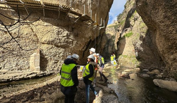 Esta segunda fase ha comenzado con la instalación de las plataformas desde la ermita de San Miguel, en el barrio de Padre Jesús