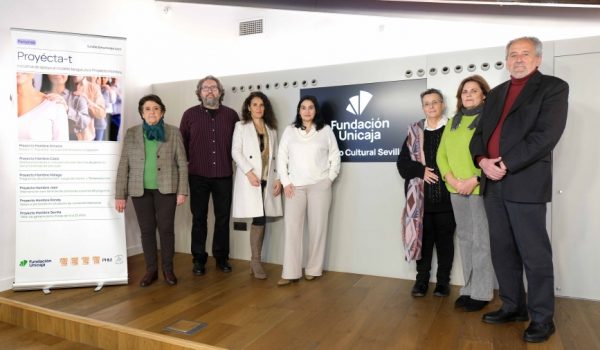 La directora del Proyecto Hombre Ronda, Pepa Becerra, ha participado en un encuentro en Sevilla