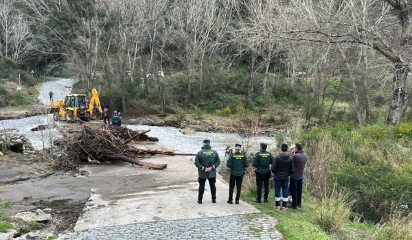 El caudal del río es mucho mayor al habitual, debido a las intensas lluvias