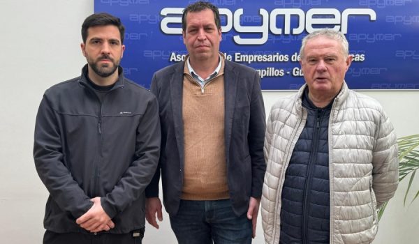 Bernardino Guerrero, Antonio Palma y Antonio Mariscal en rueda de prensa
