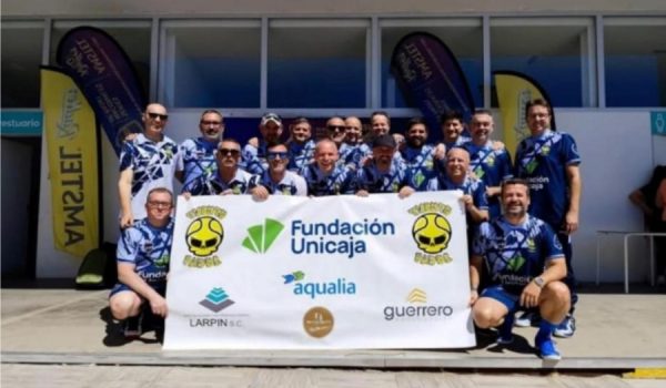 Los integrantes del equipo han querido agradecer el apoyo y la ayuda de sus patrocinadores