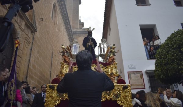 Luis Muñoz, capataz del paso del Señor, en la salida de Nuestro Padre Jesús de la Salud.