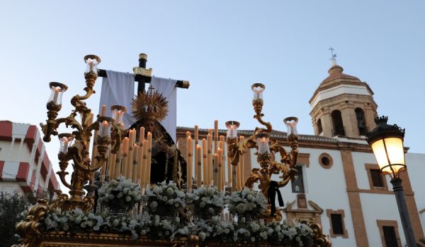 La salida ha tenido lugar a las 20:30 horas desde la Iglesia de la Merced.