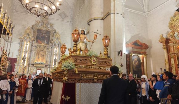 Se han interpretado varias marchas en el interior del Espíritu Santo.