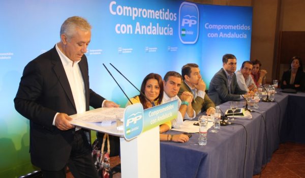 Javier Arenas ha pronosticado que el actual Gobierno autonómico va a volver a recortar el gasto social.