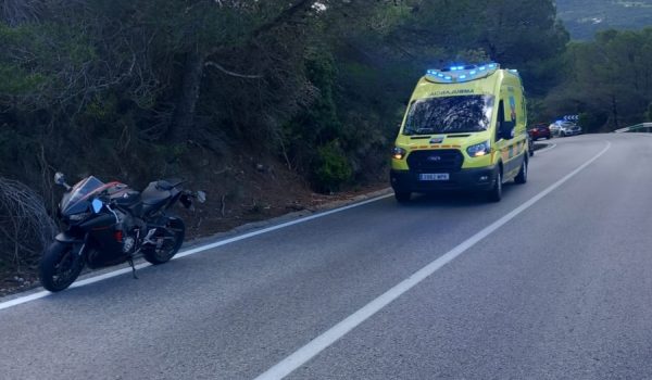 Sendos percances han tenido lugar en la carretera que conecta Gaucín con Manilva.
