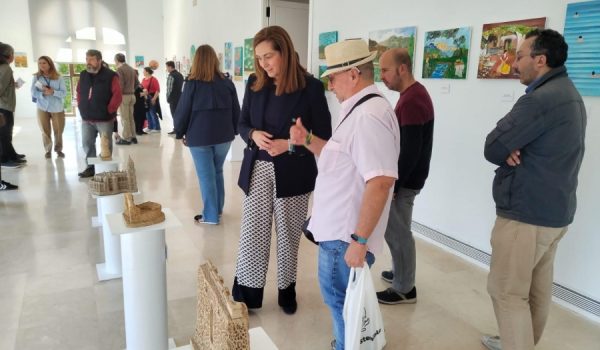 Medio centenar de piezas componen la muestra
