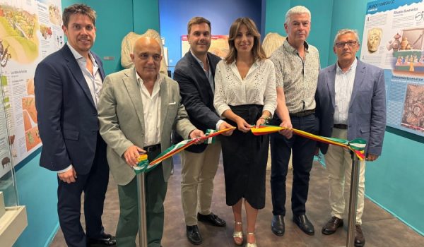 A la reapertura asistieron representantes municipales.