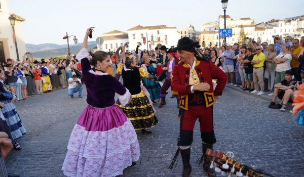 Imagen del pasacalles celebrado el pasado viernes por la tarde.