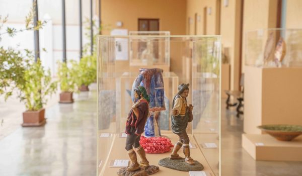 La exposición muestra la diversidad que ofrece este material