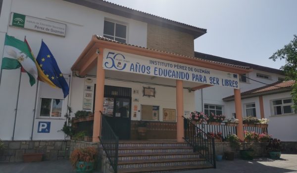 El IES Pérez de Guzmán de Ronda cuenta con la mayor oferta de ciclos formativos de Ronda.