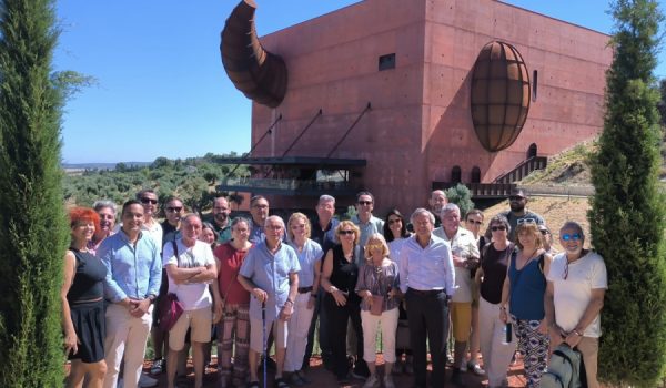 El seminario “Gastronomía como experiencia turística, oleoturismo y enoturismo” ha finalizado hoy también en la almazara La Organic.