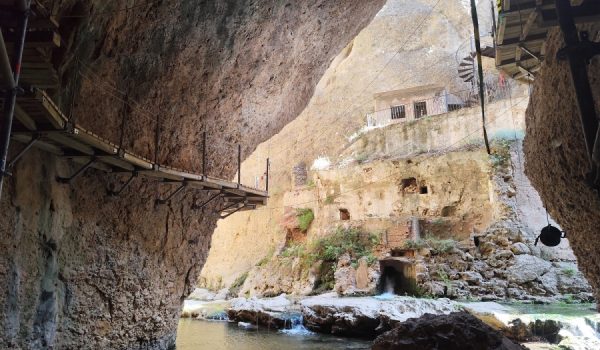 Se construirá un puente en el interior de una de las cuevas del recorrido