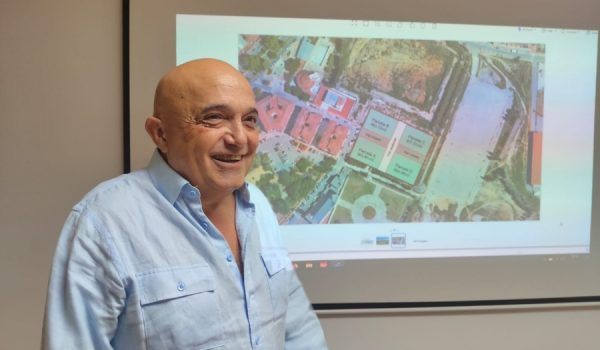 El concejal ha recordado que la intención es diversificar el flujo de vehículos por toda la ciudad.